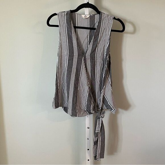 entro Tops - Entro Gray & White Striped Tie Front Sleeveless Top